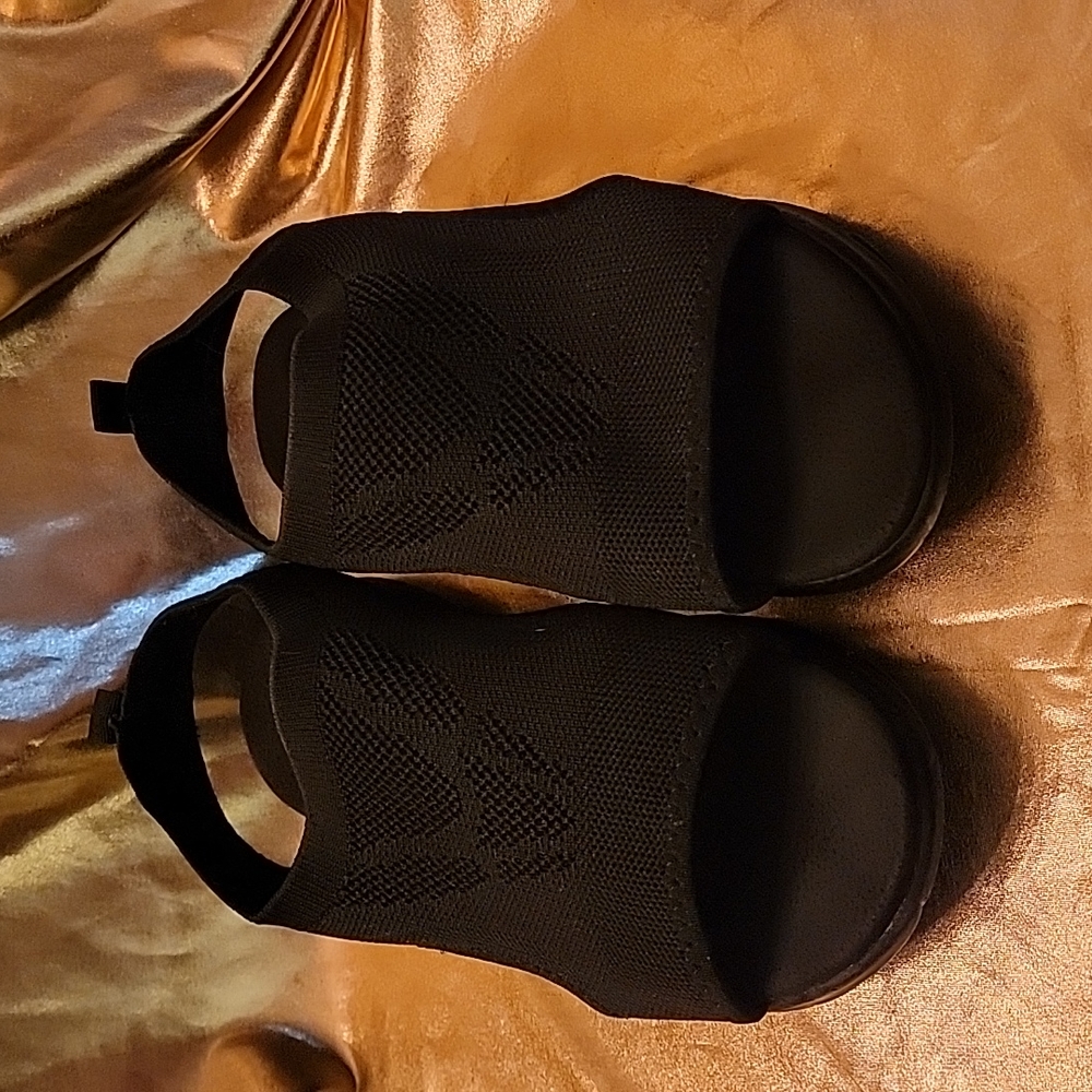 QVC size 11, black shoes.
